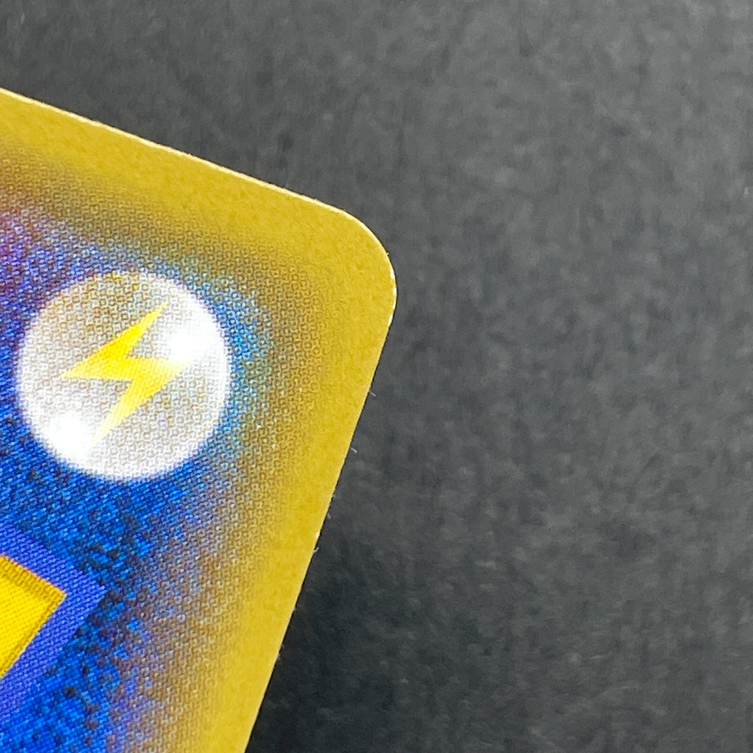 Pikachu 114/SM-P Pokemon card Promo (2.LP)